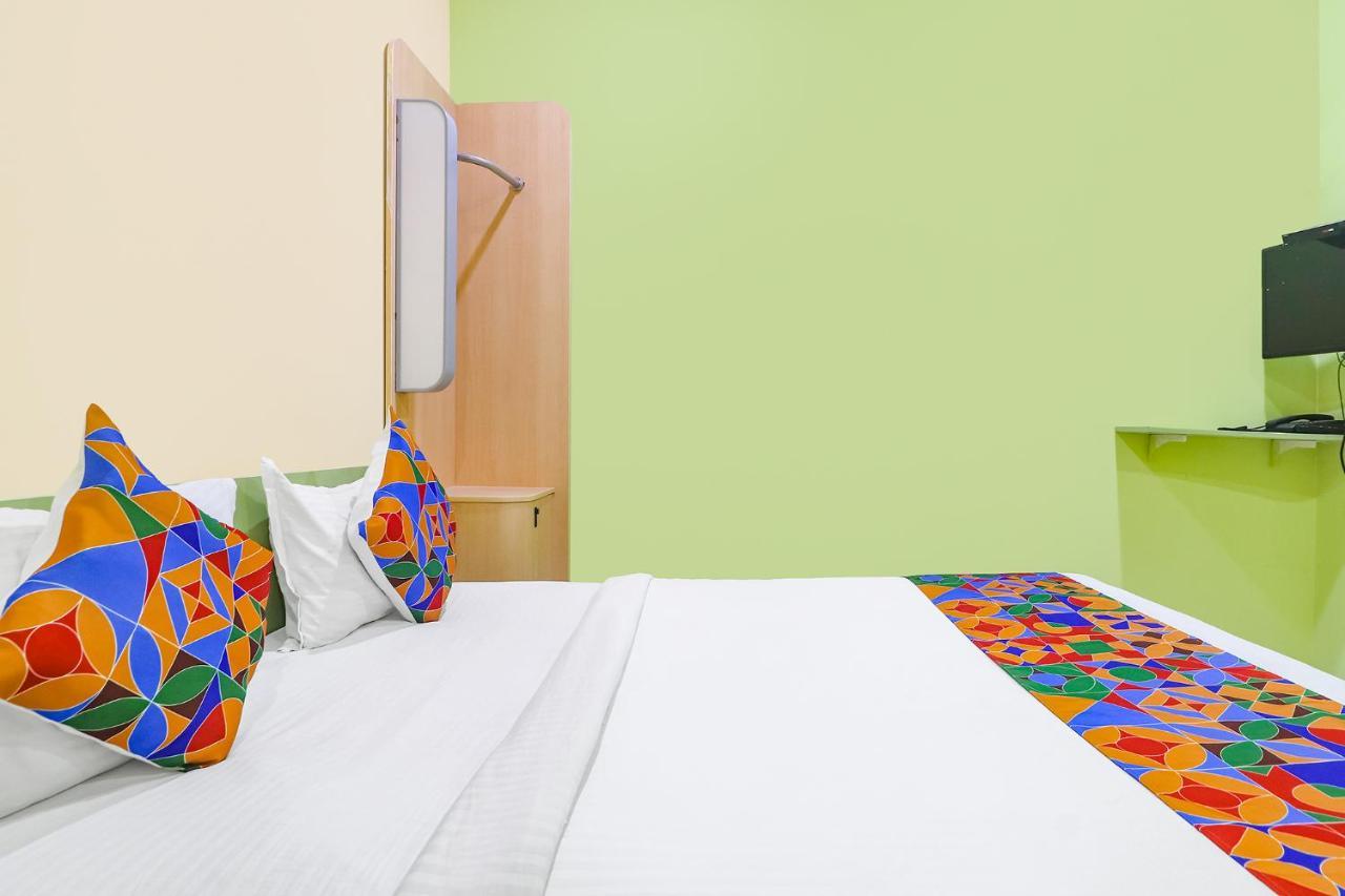Fabexpress Airport Stay Inn - Nr Hyderabad International Airport, Shamshabad Ngoại thất bức ảnh