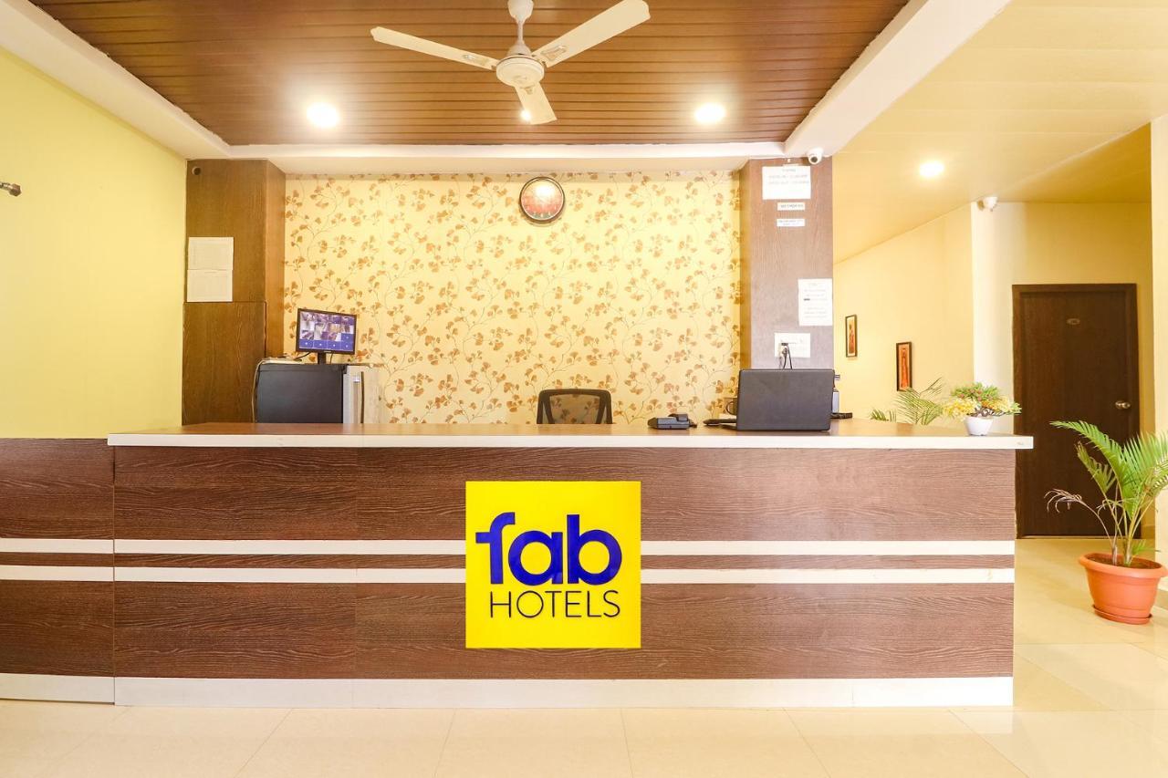Fabexpress Airport Stay Inn - Nr Hyderabad International Airport, Shamshabad Ngoại thất bức ảnh