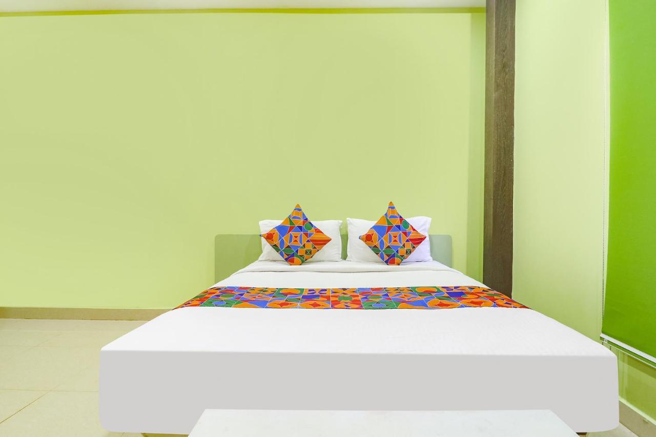 Fabexpress Airport Stay Inn - Nr Hyderabad International Airport, Shamshabad Ngoại thất bức ảnh